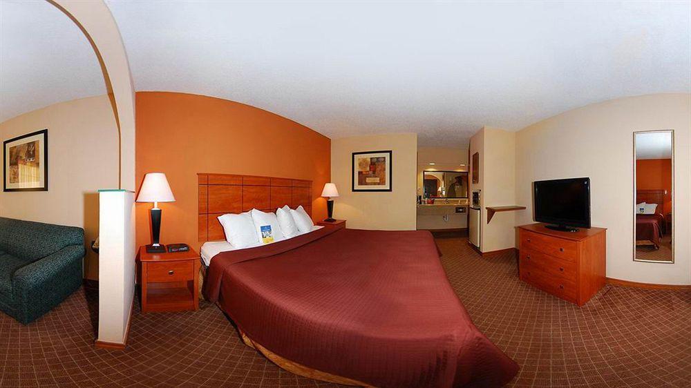 Quality Inn&Suites Owasso US-169 Esterno foto